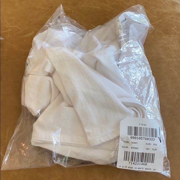 J. Crew Petite slim wide-leg jean in white AJ947 - Picture 4 of 4